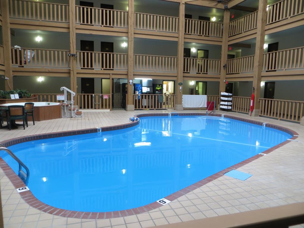 Hotel Super 8 By Wyndham Spearfish Exterior foto